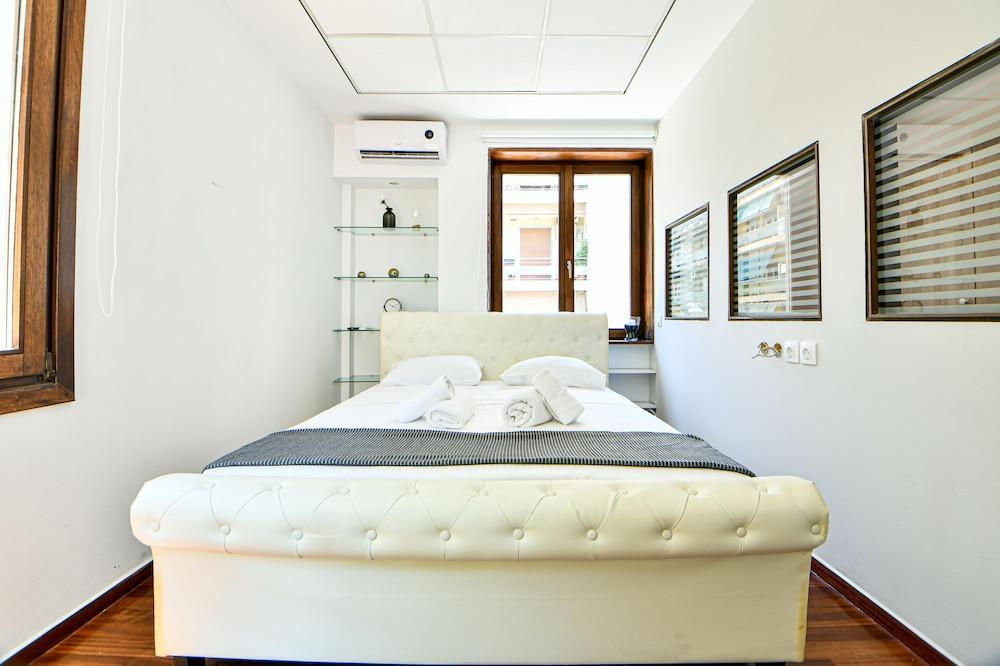 Flowers Of Athens, Boutique Aparthotel With 6-Apartments In Central Atény Exteriér fotografie