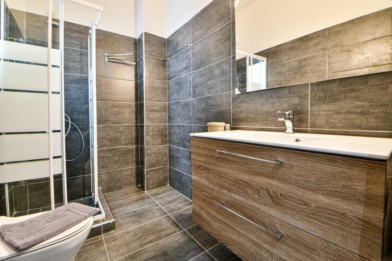 Flowers Of Athens, Boutique Aparthotel With 6-Apartments In Central Atény Exteriér fotografie