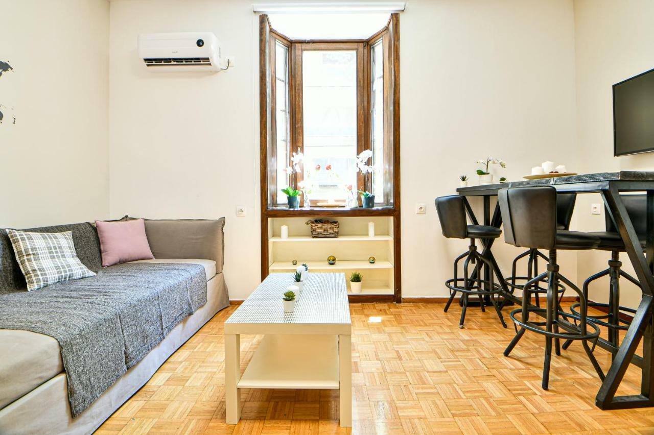 Flowers Of Athens, Boutique Aparthotel With 6-Apartments In Central Atény Exteriér fotografie
