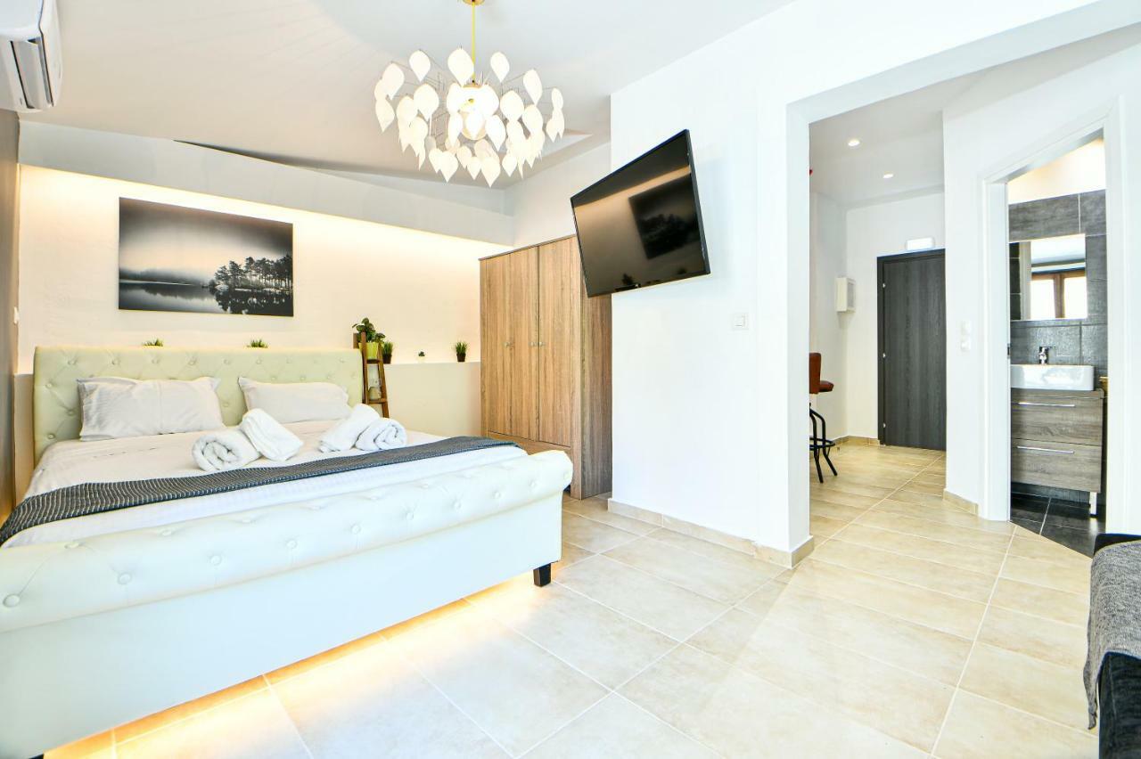 Flowers Of Athens, Boutique Aparthotel With 6-Apartments In Central Atény Exteriér fotografie