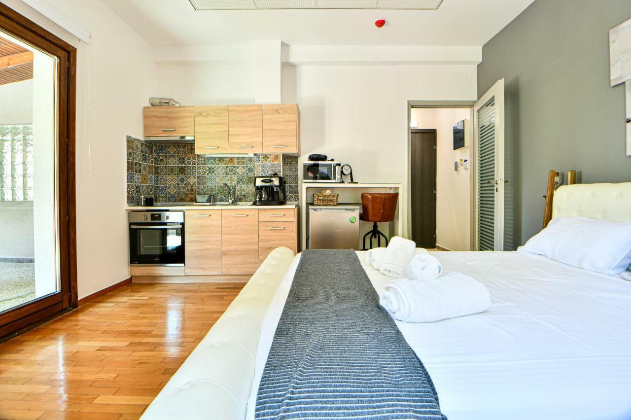 Flowers Of Athens, Boutique Aparthotel With 6-Apartments In Central Atény Exteriér fotografie